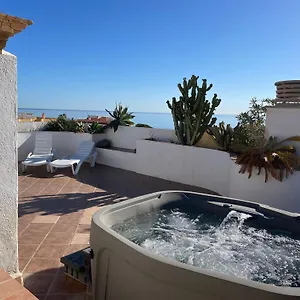 Penthouse With Private Roof Terrace And Jacuzzi Apartment Fuengirola